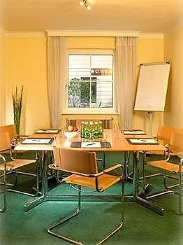 וינה Artist Boutique Hotel