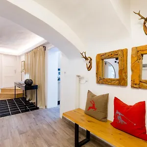  Apartment Altstadt Luxury Design Austria